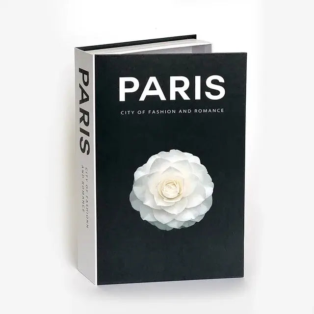 Fashion Art – zu öffnende gefälschte Bücher zur Dekoration